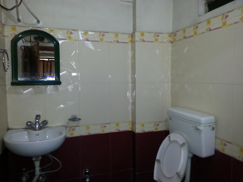 Hotel Marina Inn Dhanbād Quarto foto