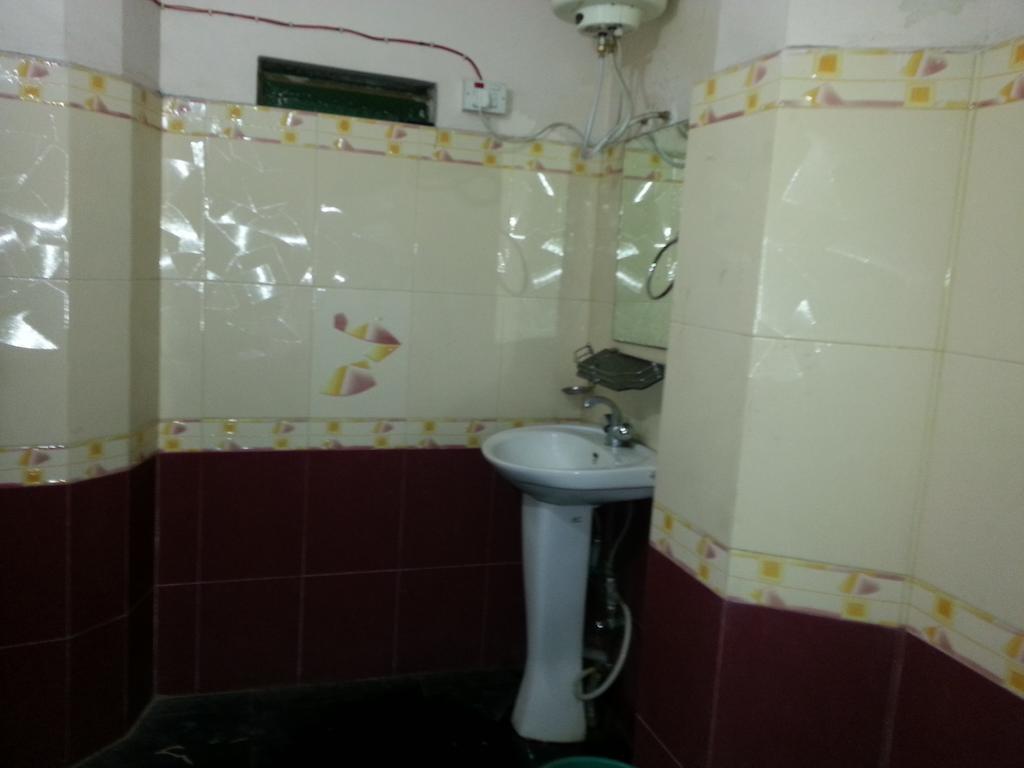 Hotel Marina Inn Dhanbād Quarto foto